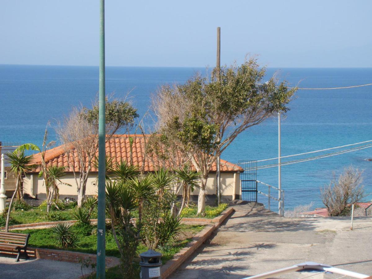 Arcobaleno Tropea Centro Exterior foto